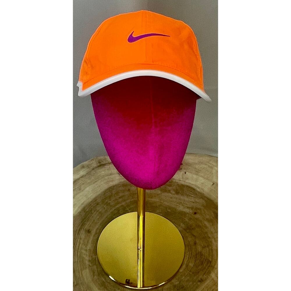 Nike Hat Dri Fit women’s ladies cap golf tennis Strapback